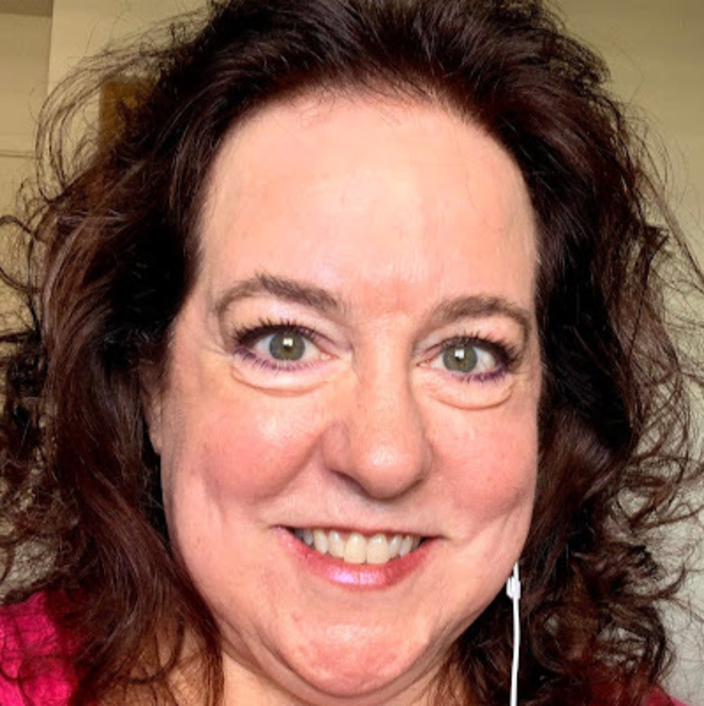 Meet your Posher, Evelyn